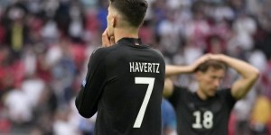 踢球者：哈弗茨和戈森斯将伤愈复出，全队25人前往冰岛