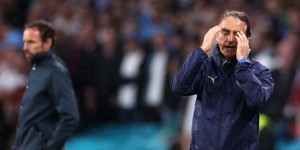 曼奇尼：31岁的巴洛特利本该处在生涯巅峰