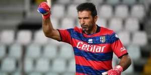 阿梅利亚：布冯是个100%可靠的门将，论守门技术他来自另一个星球