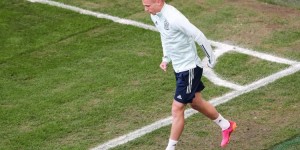 法尔克：曼市双雄有意奥尔莫，曼联多次派球探考察