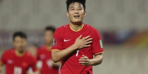 北青评国足3-2越南：武磊无愧真核，“崇明连线”令徐根宝自豪