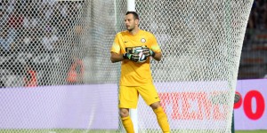 意媒：国米明夏已预订奥纳纳，仍将200万欧年薪续约汉达1年