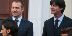 弗里克：很高兴把9个进球献给勒夫，球迷们的氛围很棒