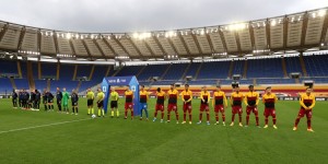 球迷种族歧视凯西&伊布，罗马南看台被罚空场一场缓期一年