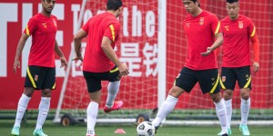 粤媒：一些球队已与广州队归化国脚接触，但高薪是难以解决的问题