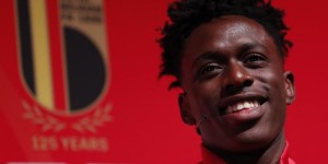 孔帕尼：我在曼城时就告诉过阿尔特塔，洛孔加是新亚亚-图雷