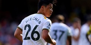 镜报：利物浦、曼城关注黄喜灿，狼队想尽快买断他