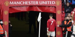 阿邦拉霍：C罗在场上非常沮丧 曼彻斯特很长一段时间将是蓝色