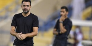 记者：巴萨打算在冬窗租借前锋，人选由哈维最终决定