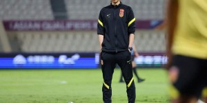 记者：归化球员的问题不能全怪李铁 广州的欠薪也有责任