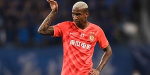 米体：罗马在为亚伯拉罕寻找搭档，有意广州队旧将塔利斯卡等人