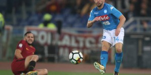 意媒：萨勒尼塔纳想1+1合同签默滕斯 与皮亚特克谈判进入最终阶段