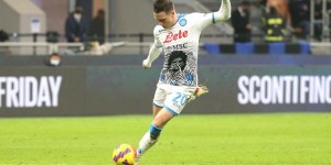 意媒：德乌洛费乌接近加盟那不勒斯 拜仁有意泽林斯基&奥斯梅恩