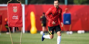 记者：吴曦遭网暴后从未抱怨和辩解，他其实是非常难过的