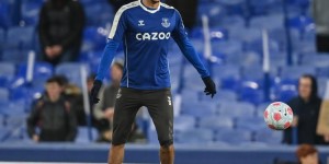 <?php the_title(); ?>