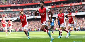 加拉斯：枪手需引进经验丰富的大牌中卫，他们的后场球员太年轻