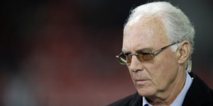 贝肯鲍尔悼念席勒：他是我最好的朋友，没有人能像他这么出色