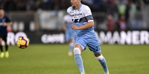 经纪人：米林科维奇已作出决定，他本赛季将继续留在拉齐奥