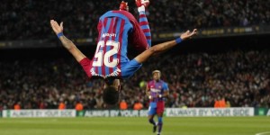 TA：切尔西重新评估引进奥巴梅扬一事，戈登转会可能性很小