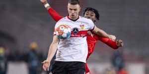 罗马诺：狼队敲定斯图加特前锋卡拉季奇，转会费总价超2000万欧