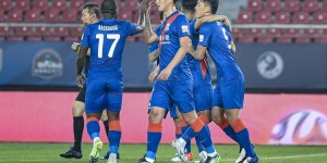 澎湃：申花击败山东泰山、逼平武汉三镇，成为中超争冠“判官”