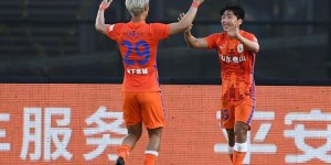 鲁媒：泰山队21日提前出征海口 困难时期本土球员应该站出来