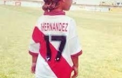 拜仁后卫卢卡斯：不理解为什么父亲抛弃我们，现在我们可以靠自己