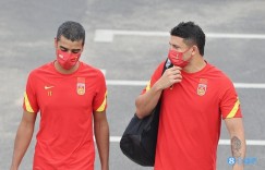 记者发文解释劝艾克森退役：他12强赛一球未进，巴乙都踢不上首发
