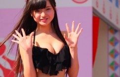 不科學《貌似12歲vs.真正12歲美少女》爆乳等級居然相同？！
