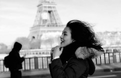 劉品言健身福利大放送「E奶翹臀操出汁」　嬌喘自誇：身體變敏感了