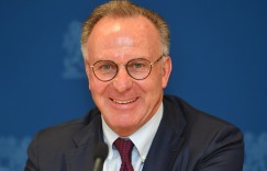 鲁梅尼格：弗里克17个月赢得了7座冠军，我对他只有感谢