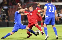 姆希塔良：教练通知我不会入选下期国家队，理由无法令我信服