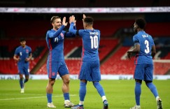 电讯报：曼联球员希望球队签格拉利什，索帅更想引进桑乔