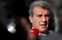 巴萨主席拉波尔塔明天17点30分将召开首场新闻发布会