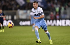 记者：尤文仍想签下米林科维奇，但完成交易难度较大