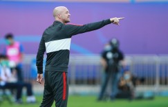 小克鲁伊夫：回巴萨就像是回家，我希望努力工作帮助俱乐部