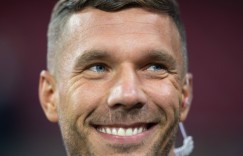 安塔利亚体育官方：波多尔斯基、居吕姆、萨姆和德罗莱离开球队