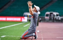 足球报：重庆向当代集团申请参加U21联赛经费，生存危机未解除