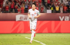世体评价武磊：在国家队状态火热，两场世预赛进3球两获MVP