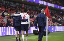 镜报：利物浦相信阿诺德能赶上下个月的季前训练