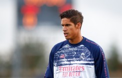 TA：曼联将4100万欧+浮动签瓦拉内，合同4+1