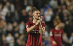 埃利奥特：同马内和萨拉赫一起训练非常激动 自己的速度还需提升