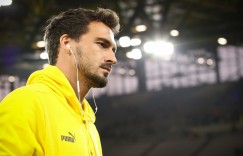 跟队记者：胡梅尔斯可以出战贝西克塔斯，小阿扎尔也将随队出发