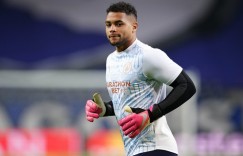 美国足协：曼城门将斯特芬新冠阳性，目前已经被隔离