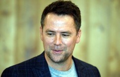 欧文预测欧冠首轮：4支英超队均赢球，利物浦2-0米兰