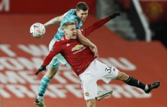 范德贝克：索尔斯克亚希望我留队，我认为他对我有计划安排