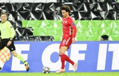 英媒：切尔西正在努力签下萨内，阿森纳和热刺也在关注这名球员