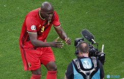 卢卡库谈大腿伤势困扰：我需要接受扫描，之后再回切尔西