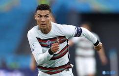 C罗完成个人国家队百场时仅收获37球，随后的80场则狂揽74球