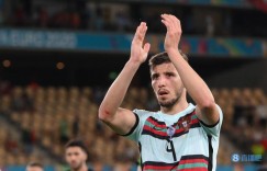 鲁本-迪亚斯：阿塞拜疆很有威胁 赢球和少失球都很重要